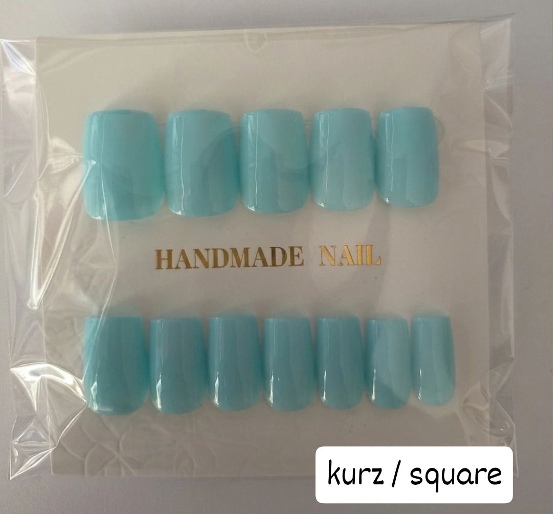Künstliche Fingernägel: Press on Nails (kurz/square) hellblau – Neu und originalverpackt aus Wald ZH von -lea-