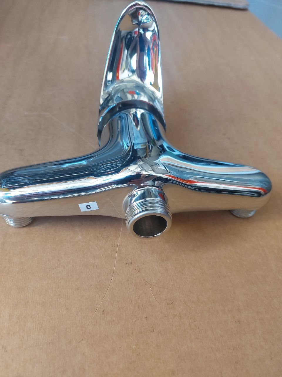 Robinetterie: Mitigeur monocommande pour lavabo/bidet – Neuf (Voir description) à Pambio Noranco par Pol69