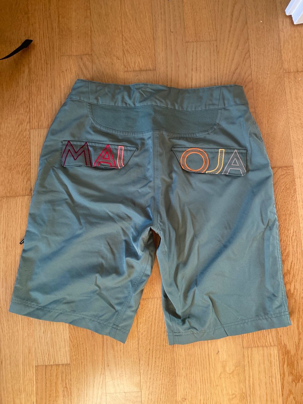 Maloja Pantaloni: Bike short von Maloja – Usato da St. Gallen venduto da rut_2znq 1