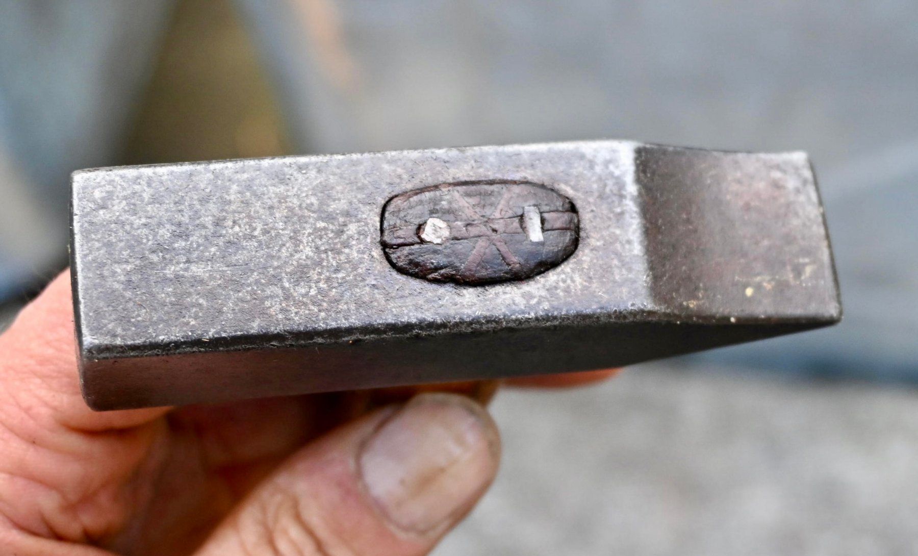 Tutti gli attrezzi: alter Schlosser- oder Schmiedehammer Länge 25cm – Usato da Pfaffhausen venduto da mono_rec 5