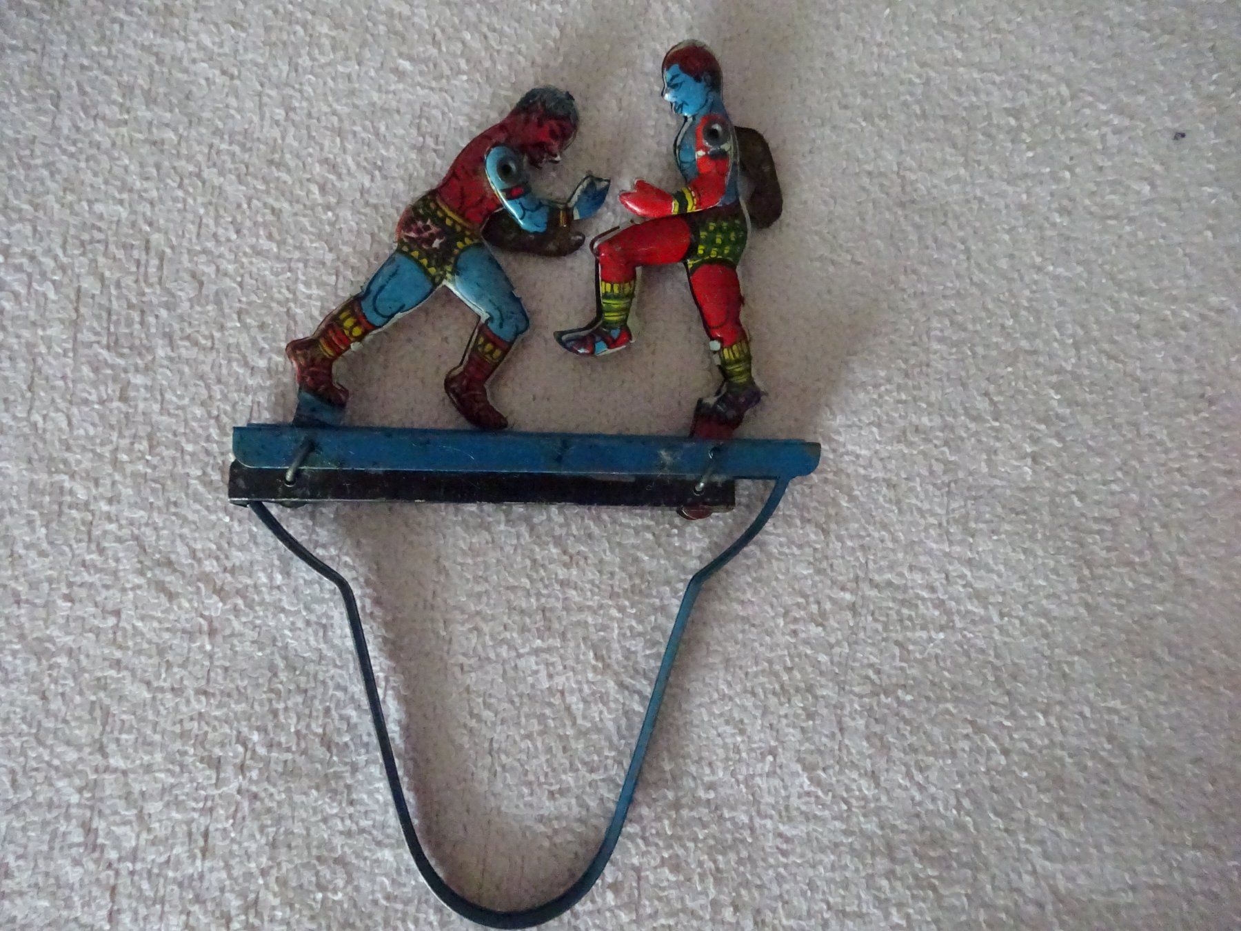 Masters of the Universe Figuren: SPIELZEUG  **  ANTIK  **  KÄMPFER – Gebraucht aus Luzern von xrayspex99 1