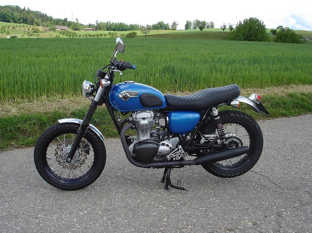 Kawasaki Strada: Kawasaki W800  (Cup Version W 800) – Usato da Gelterkinden venduto da hundredmilehouse