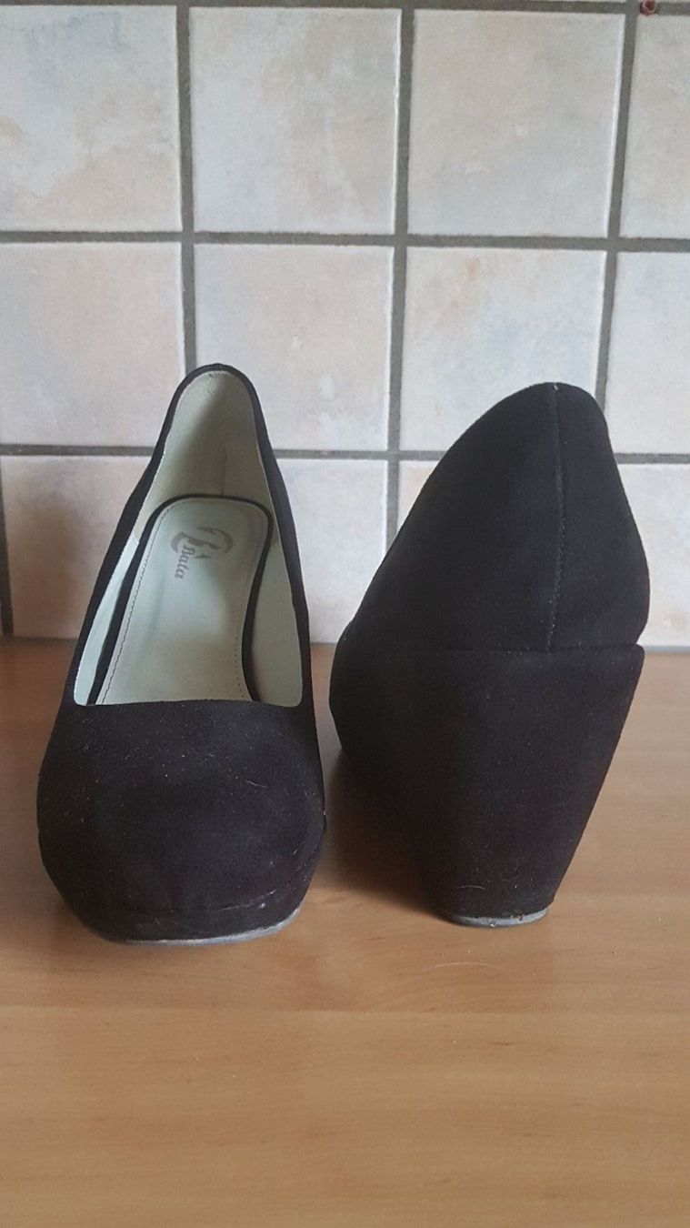 Damenschuhe: Chaussures noires talon compensé grandeur 39 marque Bata – Gebraucht aus Villiers von san_jn5w 7