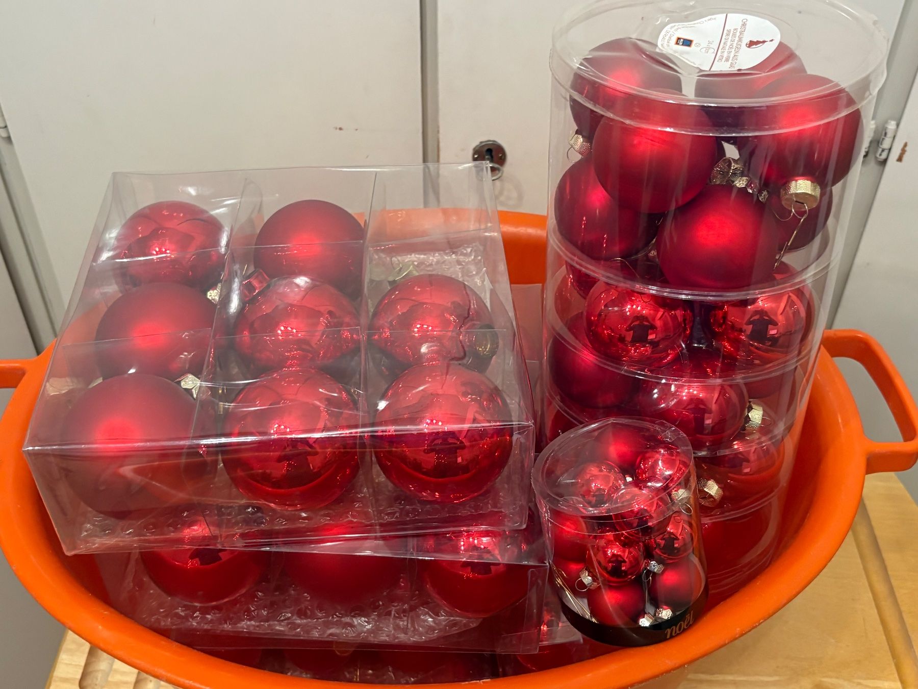 Tutte le decorazioni: Weihnachtskugeln rot gemischt guter Zustand – Usato da Frick venduto da Rukki 4
