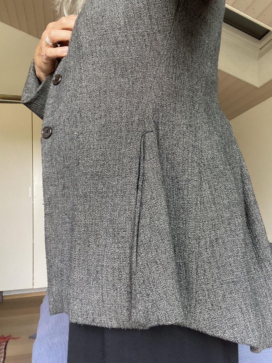 Lilith Jacken: Veste Lilith – Gebraucht aus Lonay von Ikoko 5