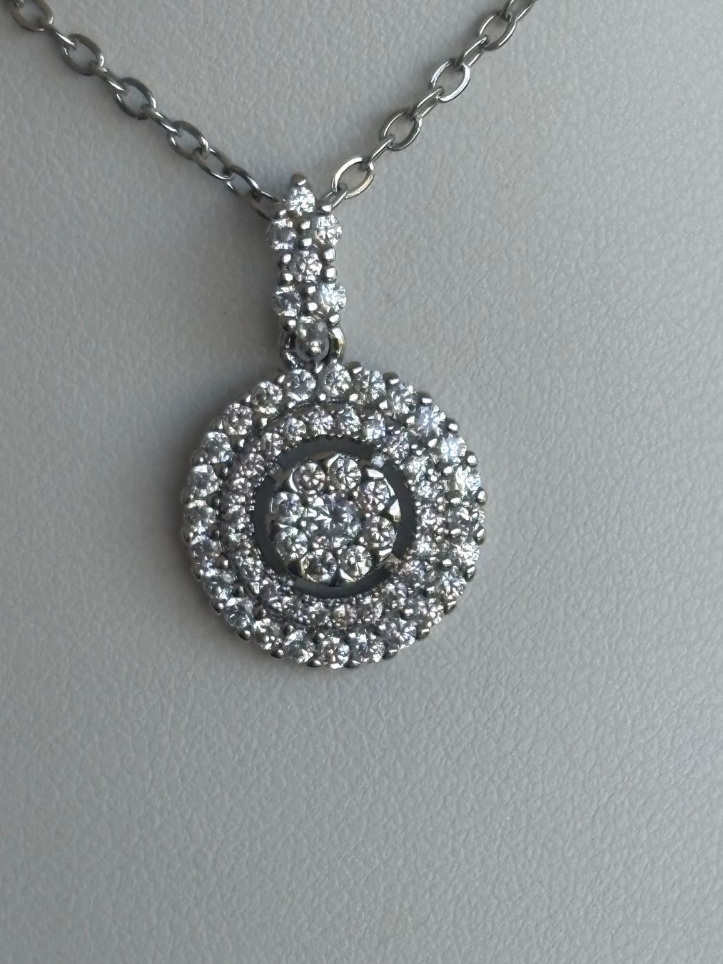 Catenine: Luxus Elegante Kette Farbe :  Silber – Nuovo (secondo la descrizione) da Biel-Bienne venduto da Roserosse13 1