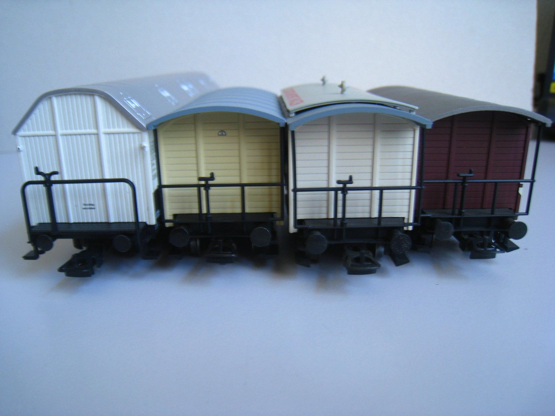 Liliput Modelleisenbahnen: Liliput Güterwagen-Set, 4 teilig – Gebraucht aus Buchs ZH von swiss-train 7