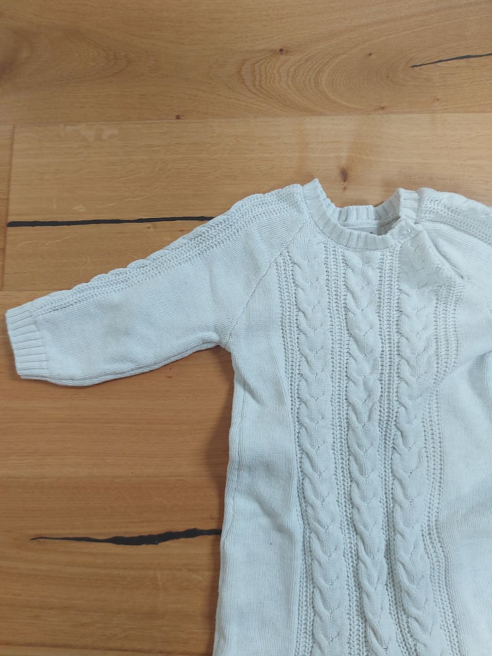Strampler: Strick Strampler/Overall – Gebraucht aus Lotzwil von sarah._g 1