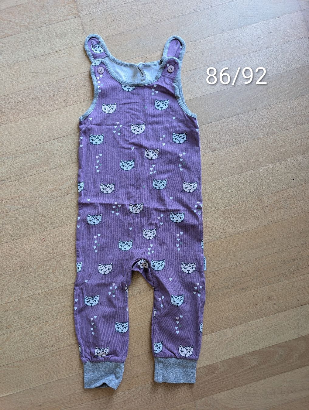 Lotti & Set di vestiti: Kleiderpaket Mädchen Grösse 86 – Usato da Kilchberg ZH venduto da kermit23 1