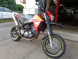 Schöne Yamaha XT 660 mit Akrapovic Anlage