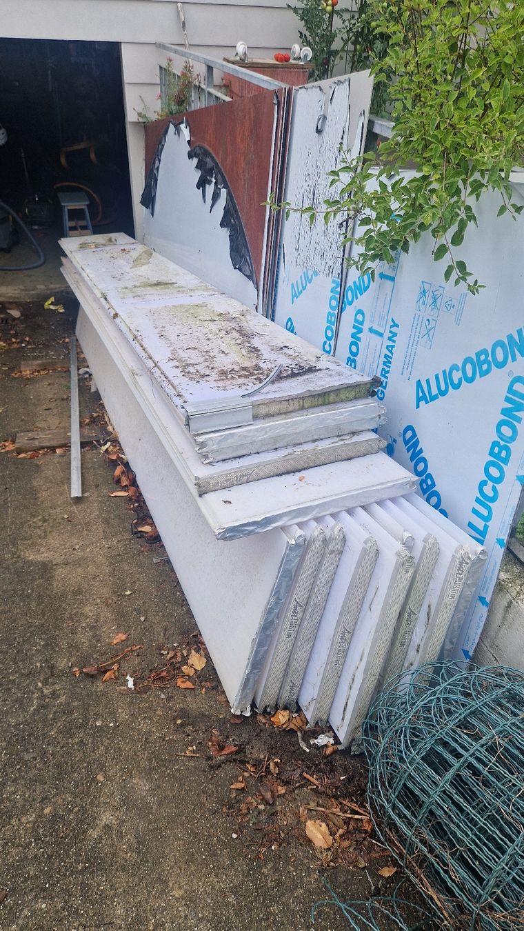 Plateaux: Fassadenplatten, Doppelstegplatten, Polycarbonatplatten – Neuf (Voir description) à Biberist par Andrert