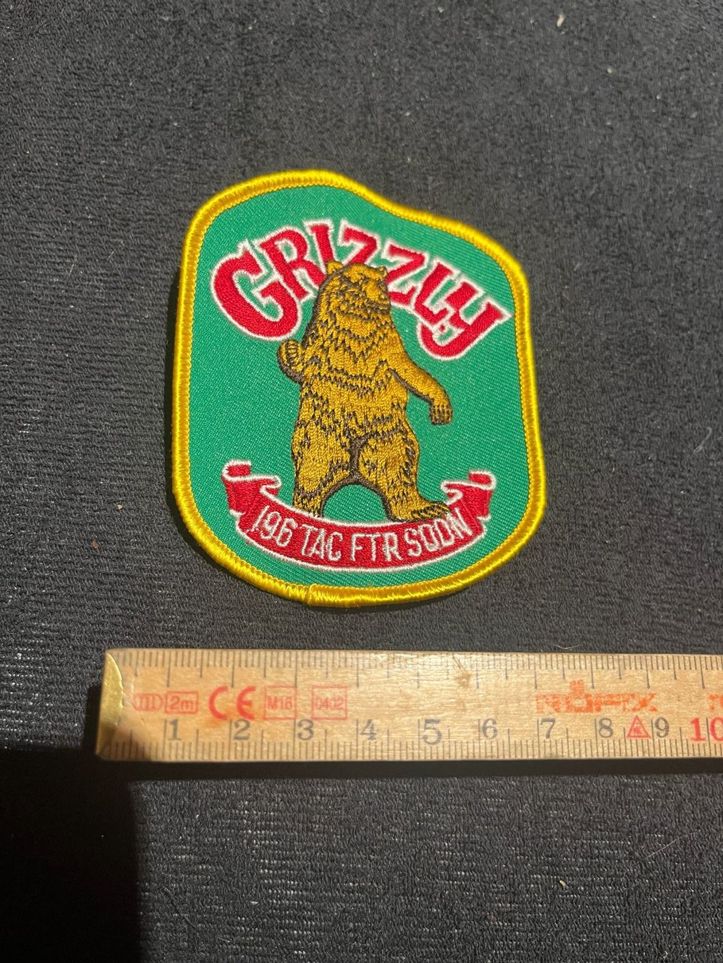 Toppe: Aufnäher "196 TFS Grizzly" – Nuovo (secondo la descrizione) da Mollis venduto da Oo1-Zuni
