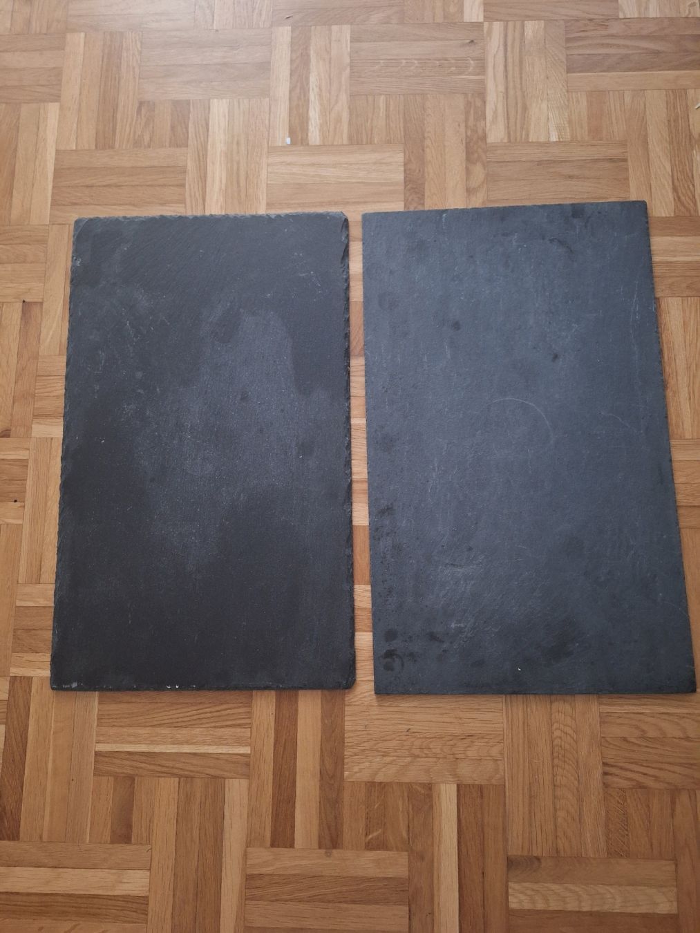 Set di piatti: schiefersteinplatten 2 stück – Usato da Marthalen venduto da Flowy78