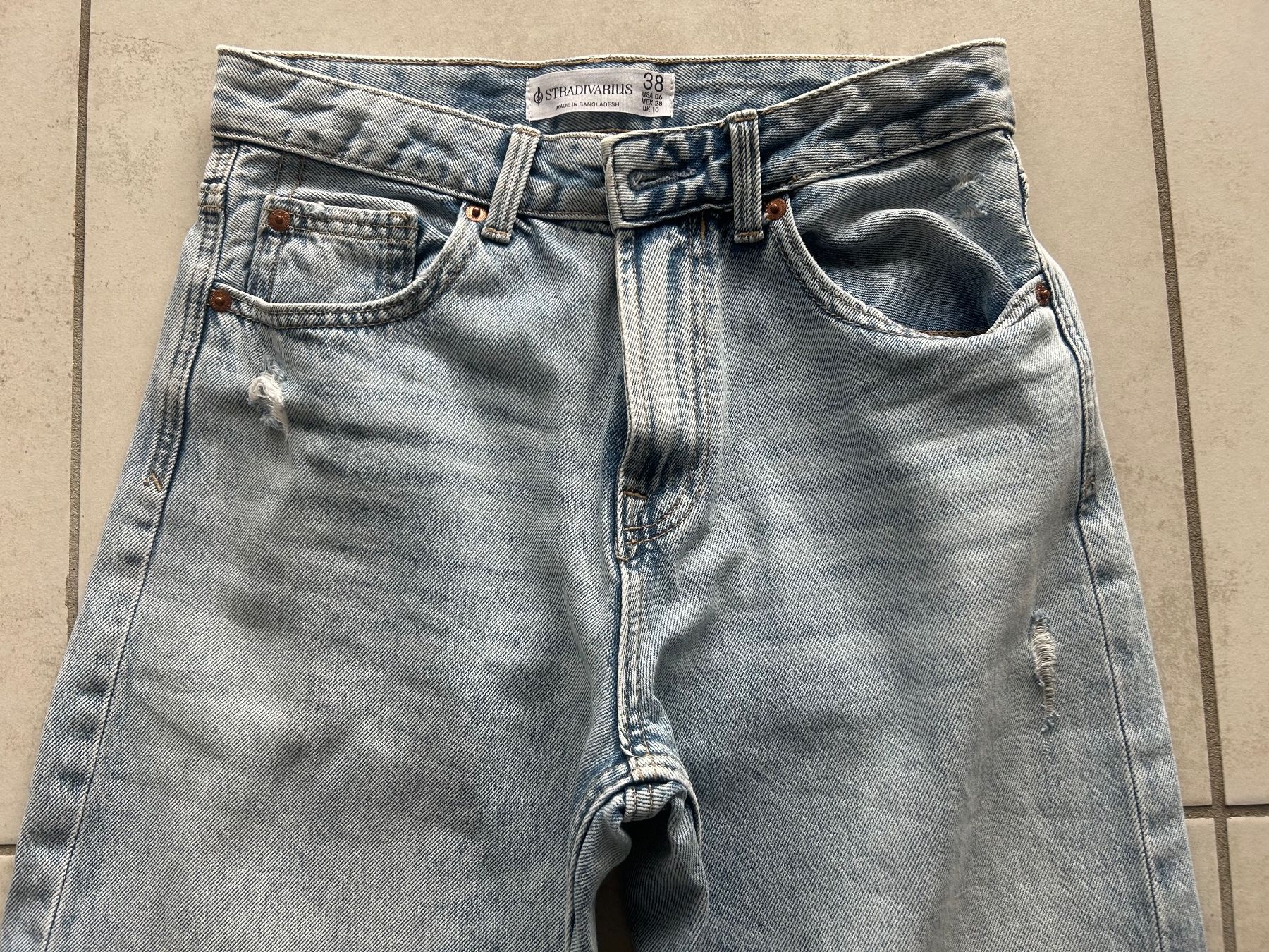 Stradivarius Jeans: Jeans Stradivarius D92 – Usato da Courrendlin venduto da loko2910