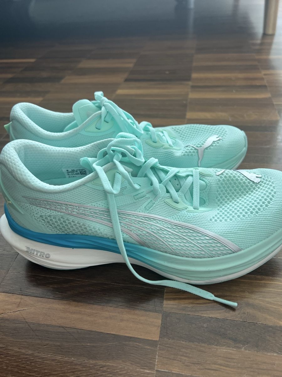 Chaussures femmes: Puma Deviate NITRO 2 Laufschuhe Damen, Gr. 42 – D'occasion à Horgen par Maracvijet02