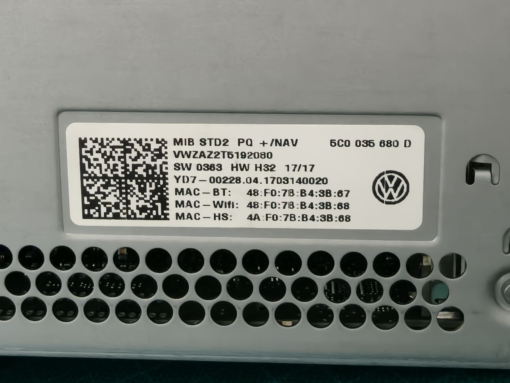 Navigatori: VW Discover Media MIB2 / Std2 Navigationsgerät  – Usato da Niederuzwil venduto da Roepps 7