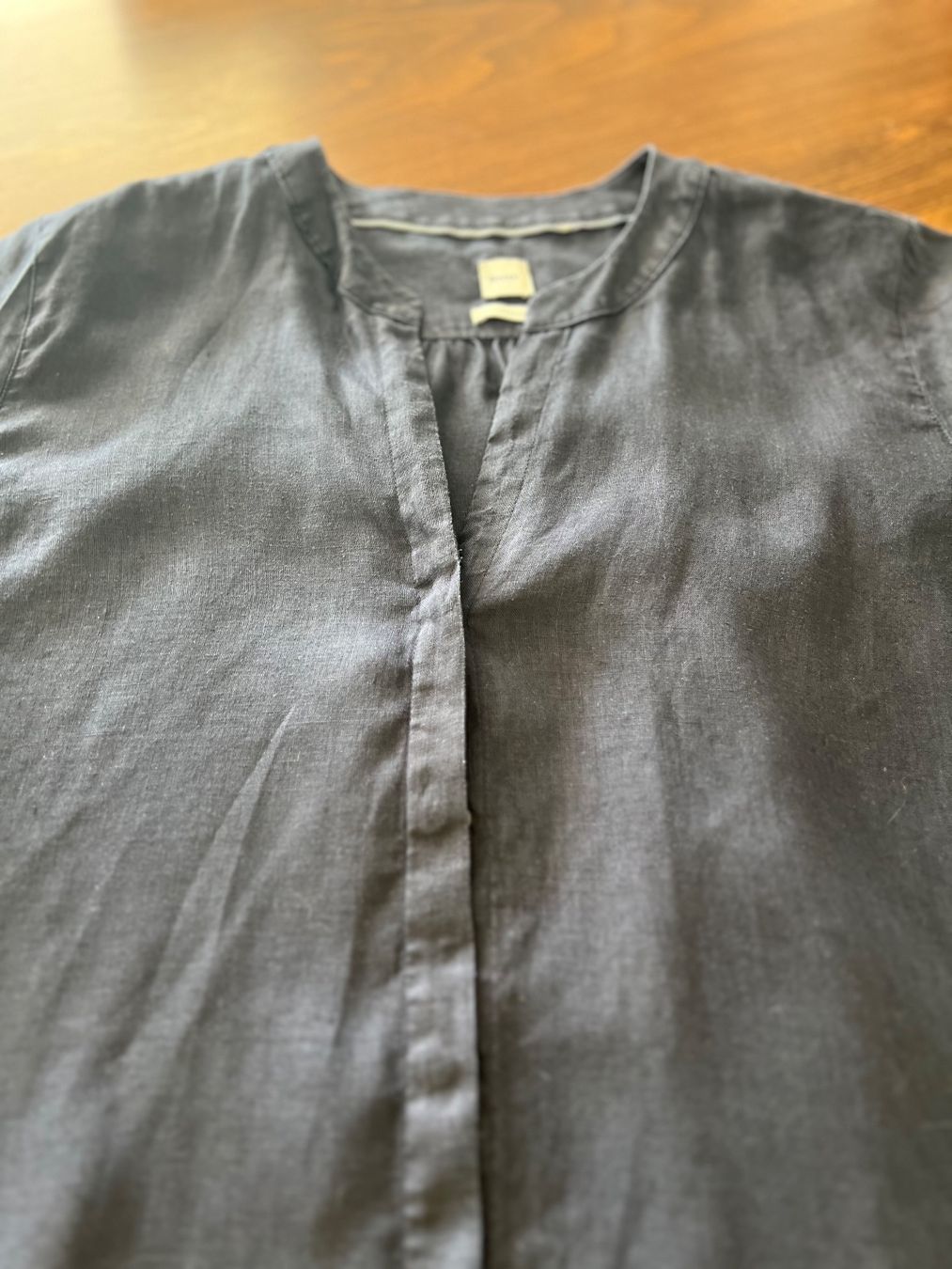 Brax Camicette: Brax Leinen-Bluse dunkelblau Gr. 40 TopZustand – Usato da Ebmatingen venduto da Mistelu 3