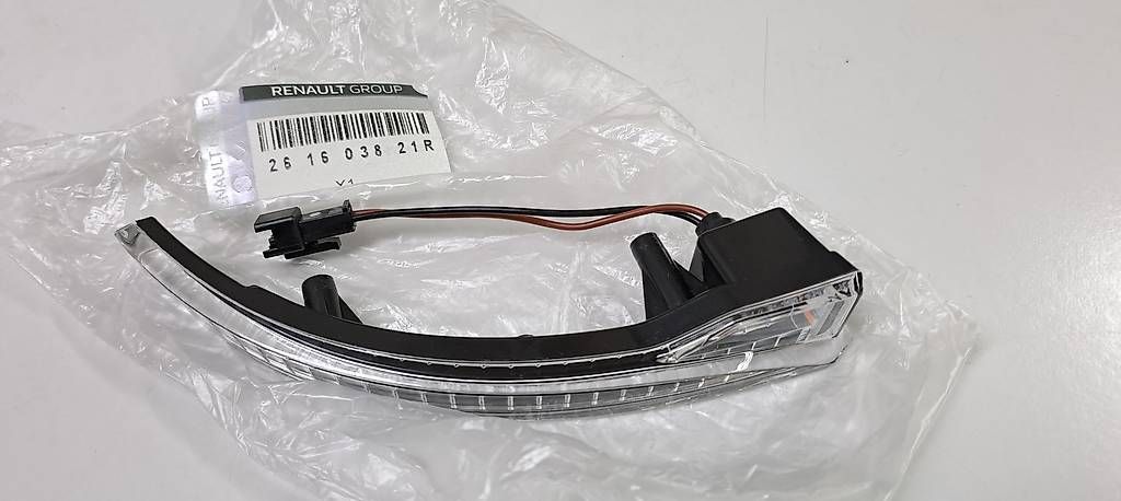 Alle Autoersatzteile: LED Blinkerleuchte Aussenspiegel - Dacia Spring – Gebraucht aus Selzach von Timotheus_vd