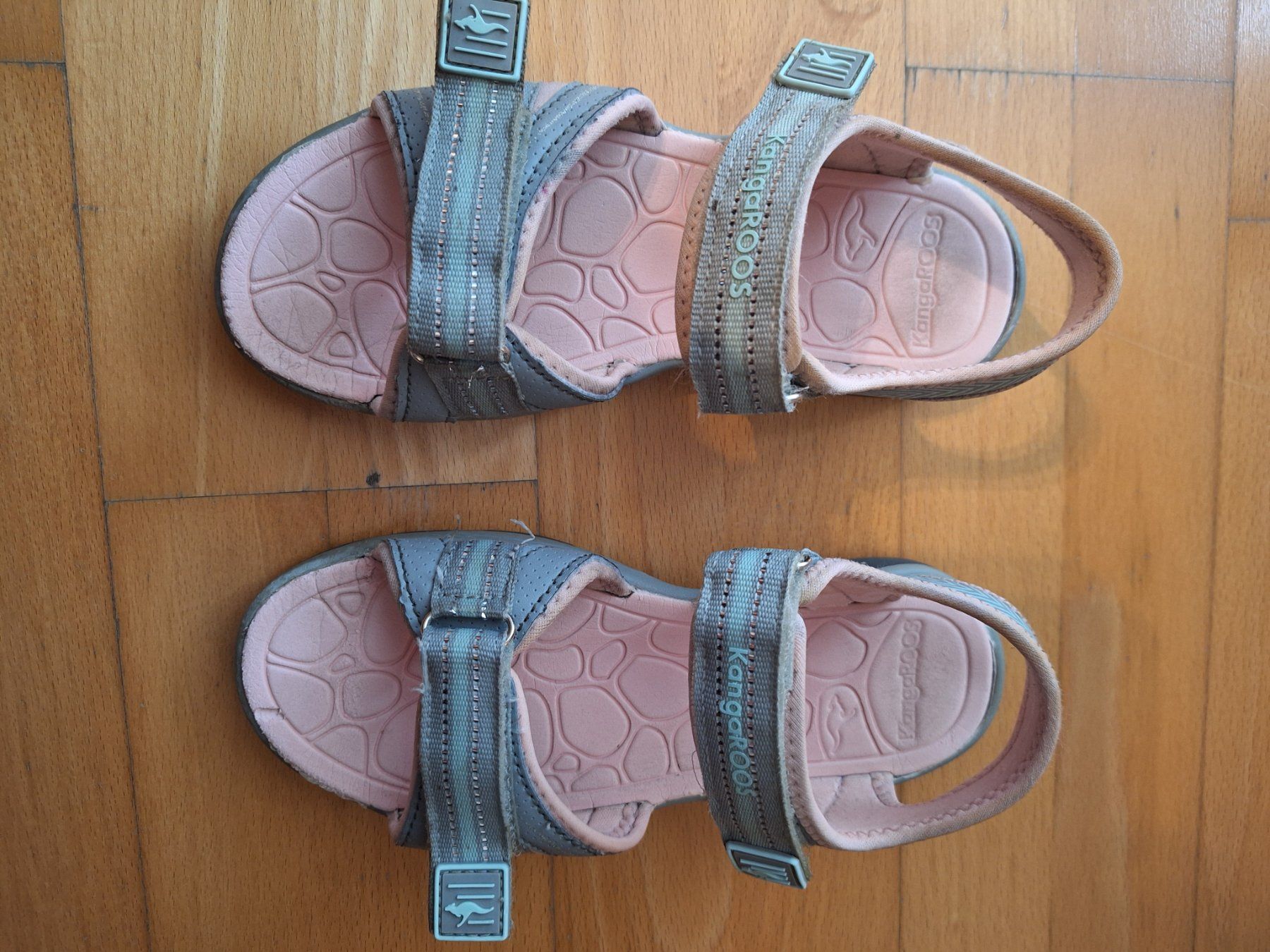 Scarpe per ragazze: Mädchen Sandale Gr. 33 – Usato da Richterswil venduto da zsubaba86 1