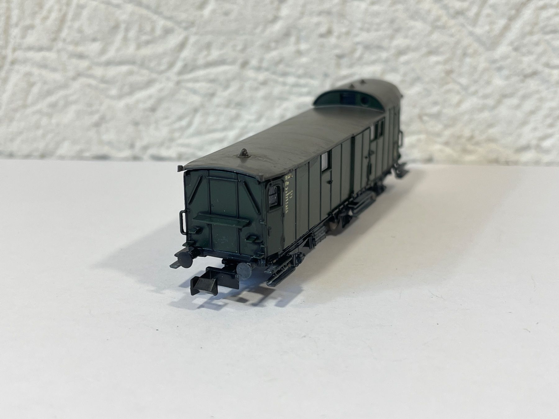 Fleischmann Modelleisenbahnen: Fleischmann 806801 K 3-achsiger Gepäckwagen der DB – Neu (gemäss Beschreibung) aus Wilderswil von Modellbahn-Shop-Moll 3