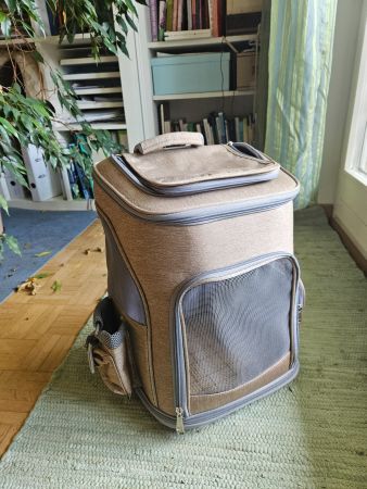 Praktischer Hunderucksack / Katzenrucksack