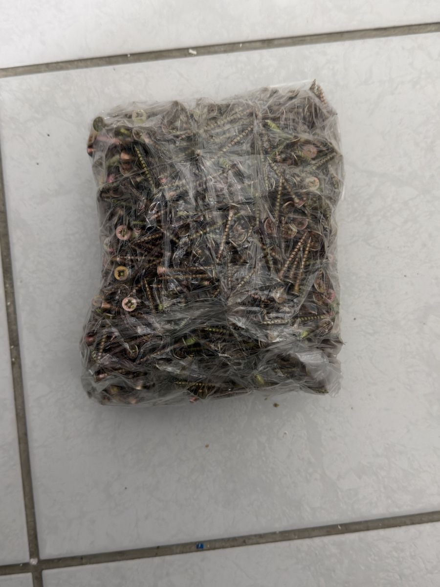 Ferramenta: Lot de vis à bois, neuves – Nuovo (secondo la descrizione) da Embrach venduto da niz_8sff 6