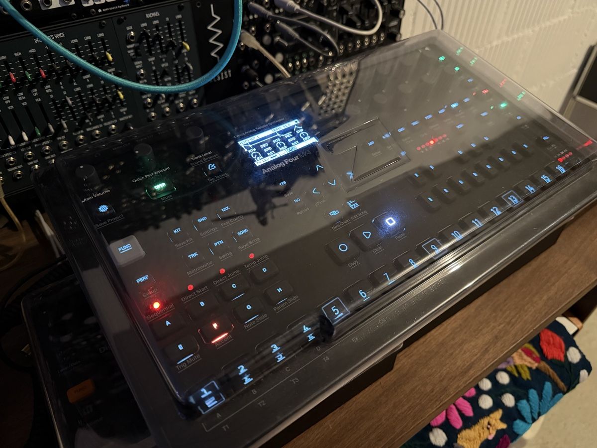 Elektron Strumenti musicali: Elektron Analog Four MKII – Usato da Basel venduto da jor_8dh5 1