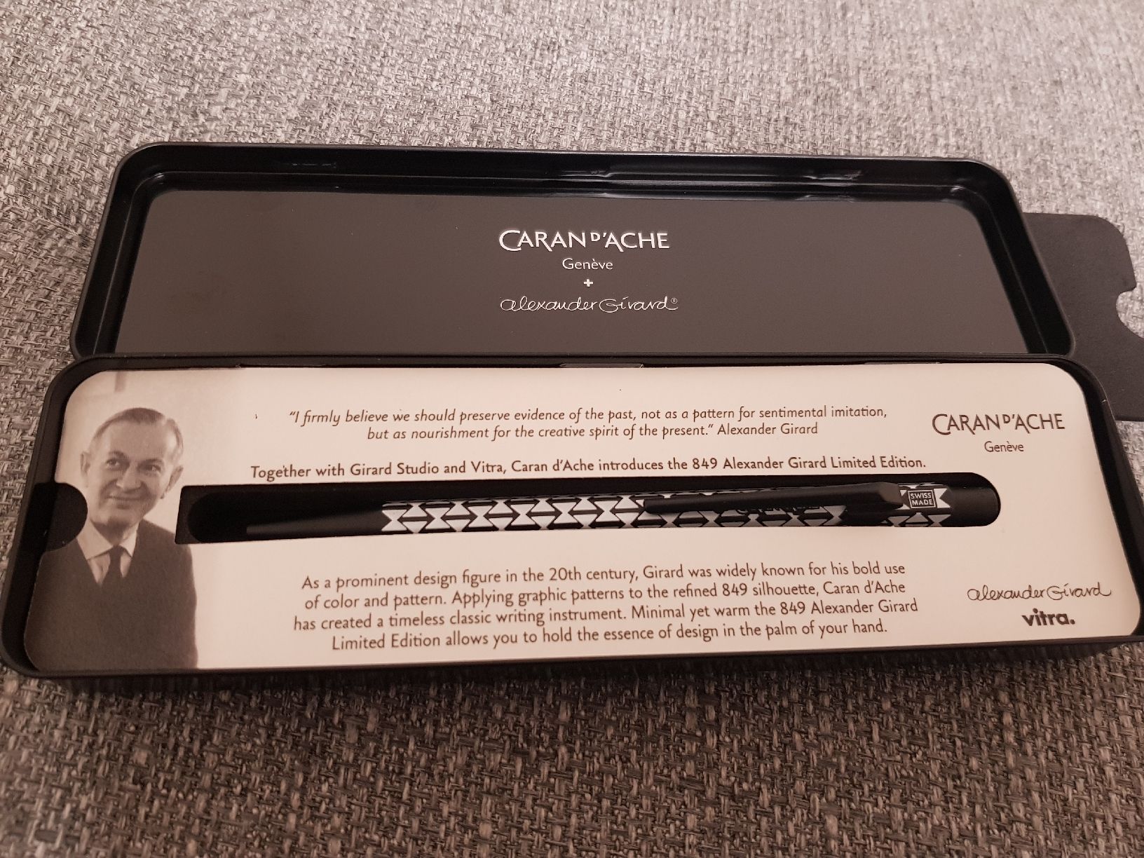 Caran D'Ache Stifte & Marker: CARAN D'ACHE 849 Vitra – Gebraucht aus Genève von  3