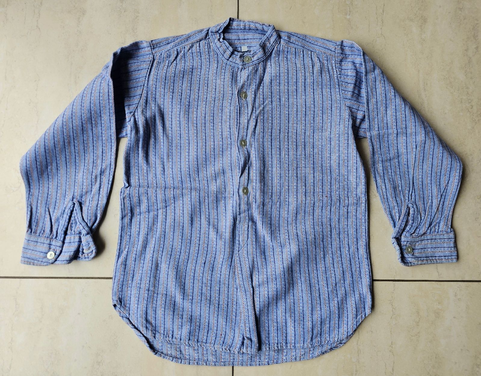 Camicie, T-shirt & Polo: Edelweisshemd Bauernstoff Gr. 140 – Usato da Jaun venduto da astix