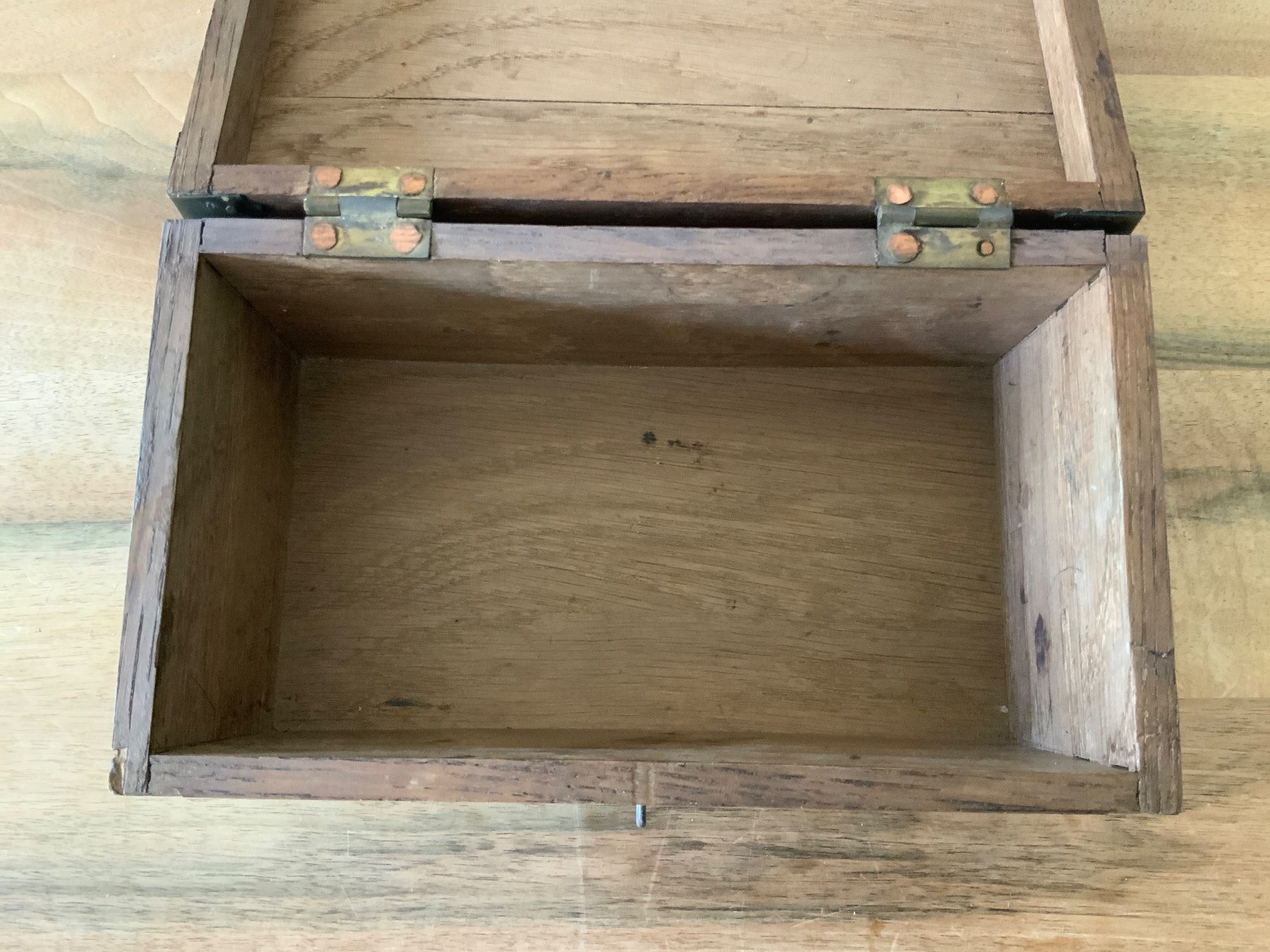 Cassapanche: Kleine alte Holztruhe – Usato da Stans venduto da eb53 5