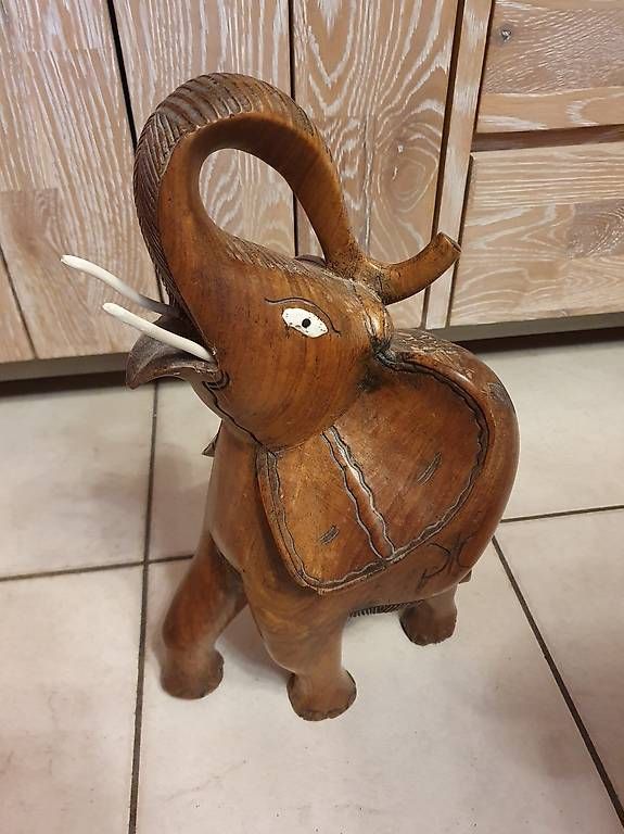Statuette: Eléphant en bois – Usato da La Chaux-de-Fonds venduto da Titine28 2