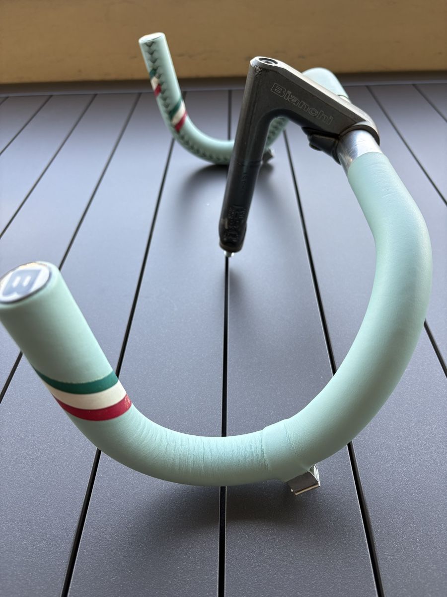 Bianchi Pezzi di ricambio: BIANCHI - set selle et guidon- – Usato da Lausanne venduto da Zorrus77 4