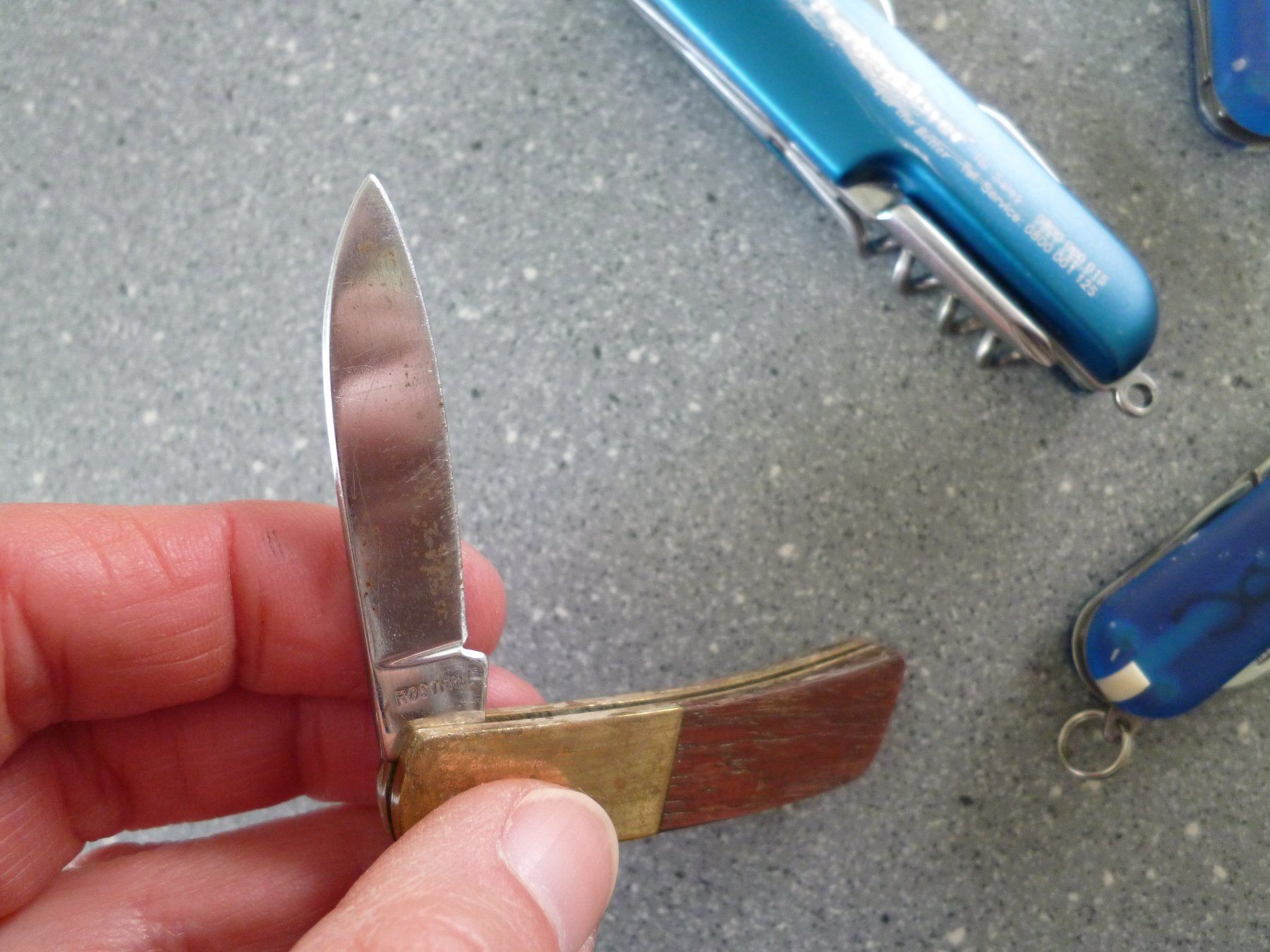 Coltelli tascabile: 4 kleine Taschenmesser gebraucht   mit Werbung – Usato da Dättlikon venduto da Mamakuga 4