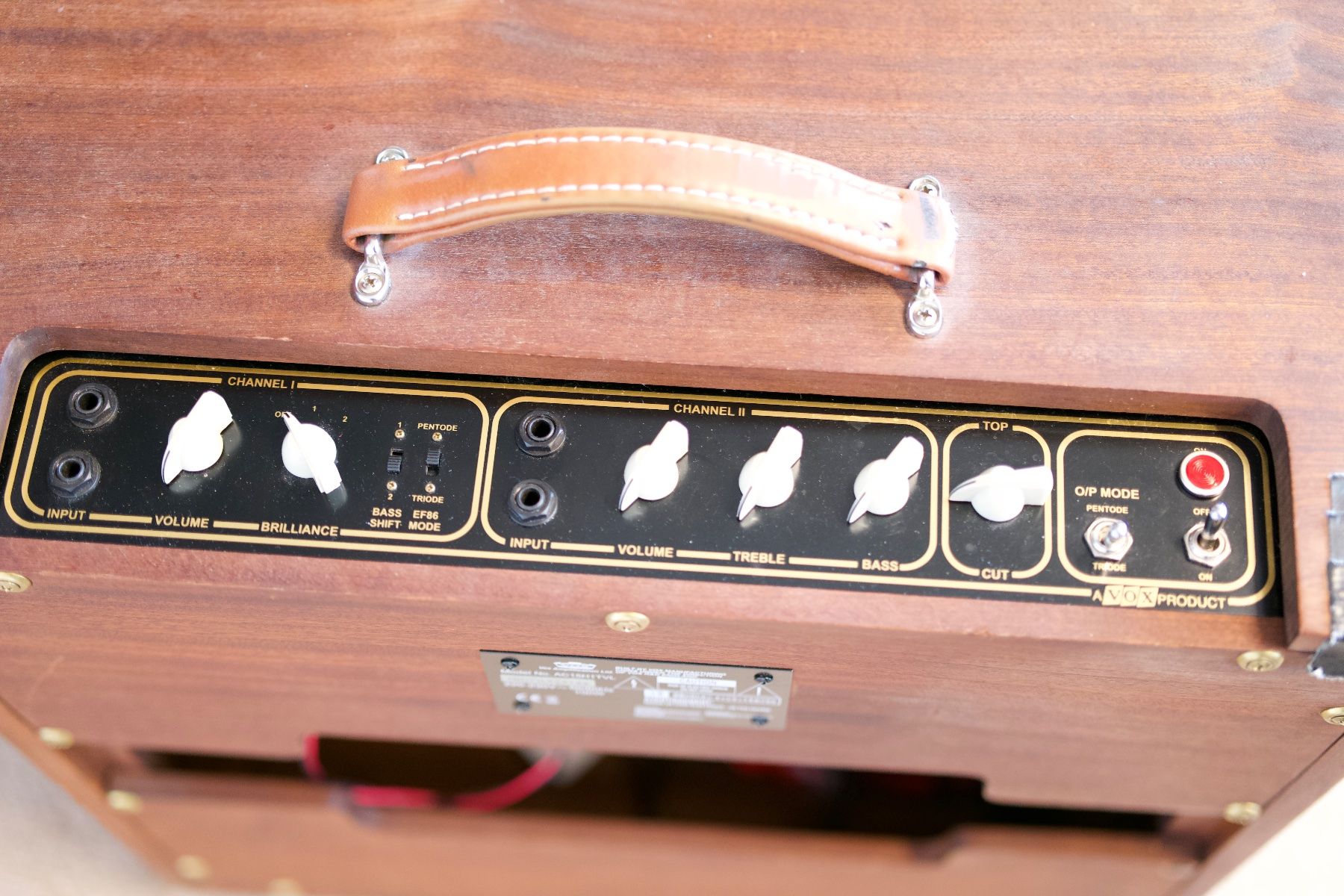 Vox Amplificatori: Vox AC 15 Heritage Collection – Usato da Zürich venduto da Kingcaruso 2