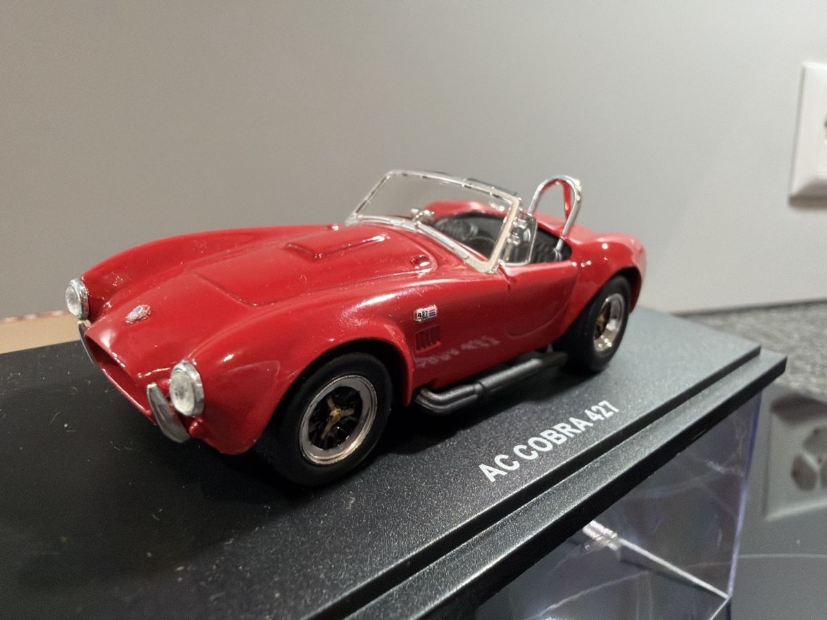 Revell Modellini d'auto: AC Cobra rot - 1/43 - Revell – Nuovo (secondo la descrizione) da Wolfwil venduto da Rolex1 1