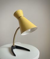 Tischleuchte Mid-Century gelb mit Schwanenhals gut erhalten
