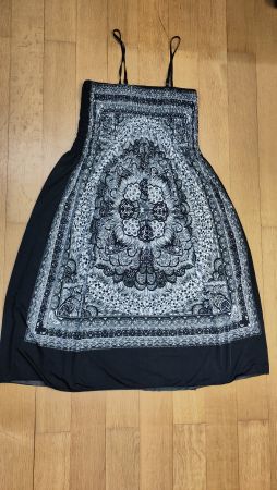 dehnbares Sommerkleid in schwarz weiss Mandala Grösse M/L