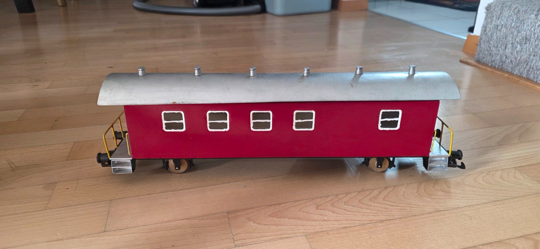 LGB Modellini di ferrovie: Spur G SBB Unterkunftswagen eigenbau – Usato da Hochfelden venduto da Danizh0 4