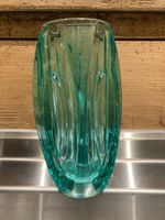 Magnifique Vase turquois Design Rudolf Schrötter, Sklo