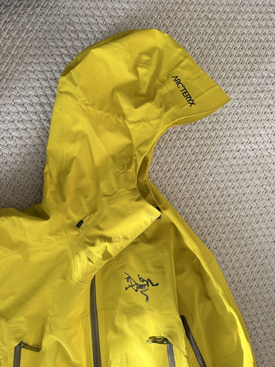 Arcteryx Giacche: Arc’teryx Sabre Gore-Tex Lampyre jacket – Usato da Zürich venduto da yoyo0013 7