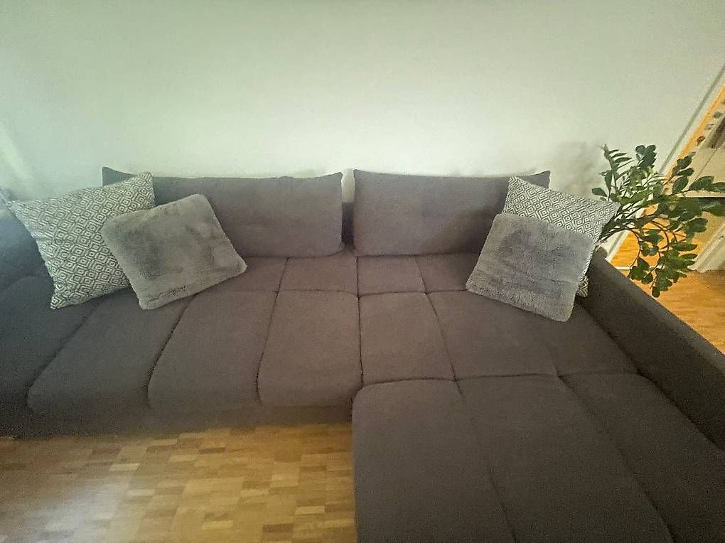 Divani: Ecksofa / Wohnlandschaft Anthrazit – Usato da Horgen venduto da homelyworld24 4