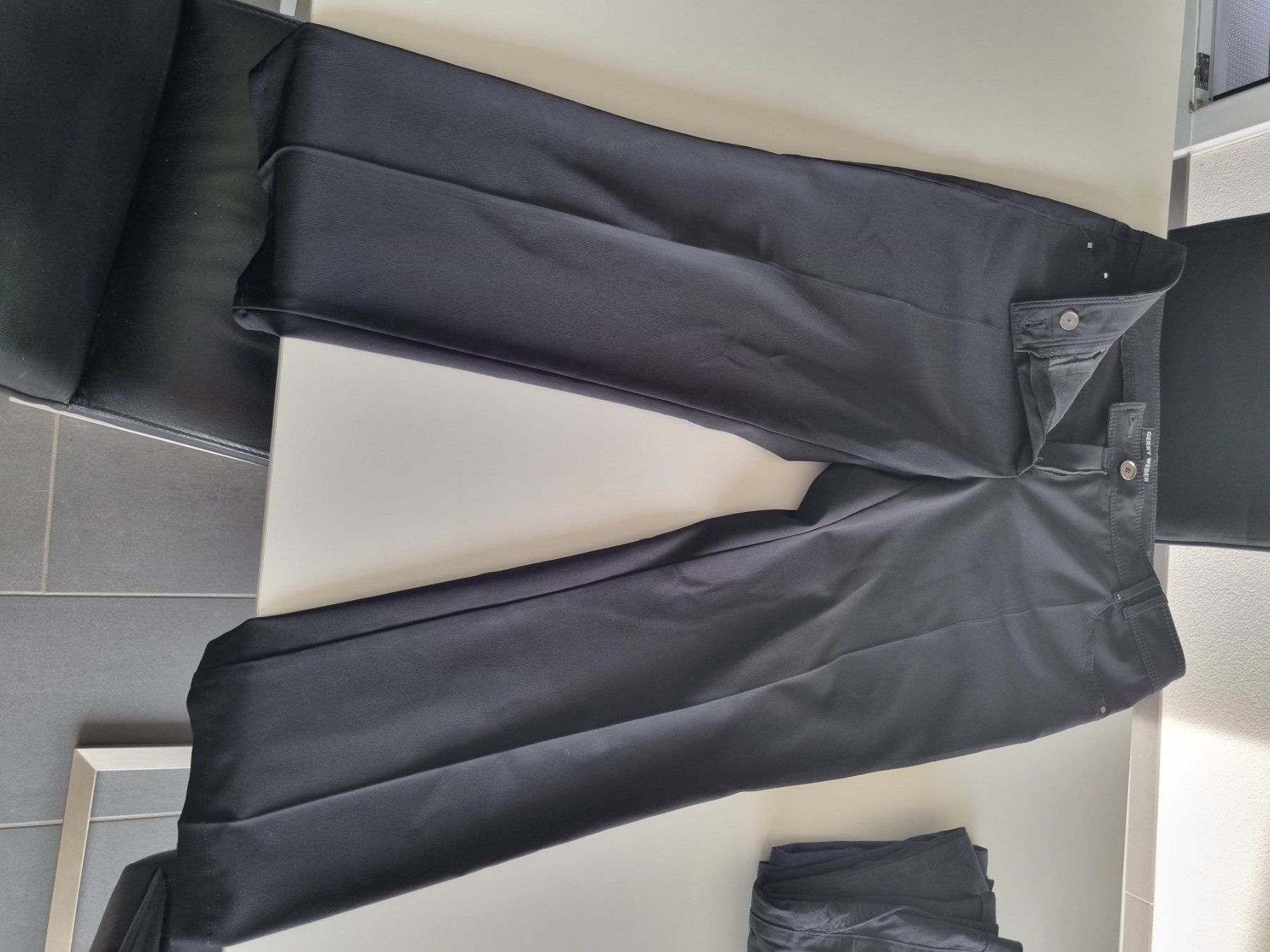 Gerry Weber Pantaloni: Gr. 46 Hose Gerry Weber schwarz – Usato da Sutz venduto da Dalilea