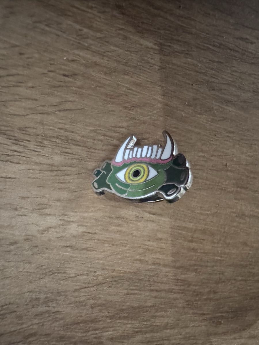 Anhänger: Cooler Anstecker / Pin mit Monster-Motiv – Neu (gemäss Beschreibung) aus Bäretswil von clothes-freak 2
