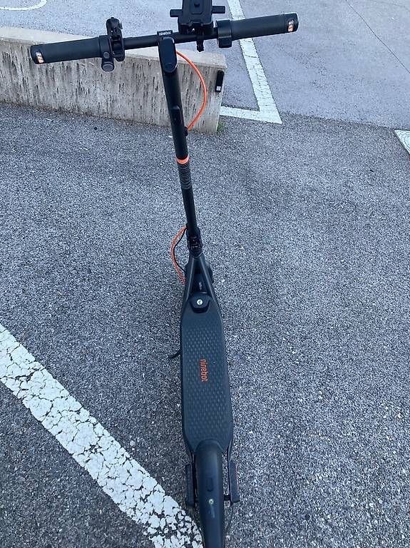 Scooter: Trottinettes électriques Ninebot F2 PRO – Usato da Gland venduto da vic_65zq 1