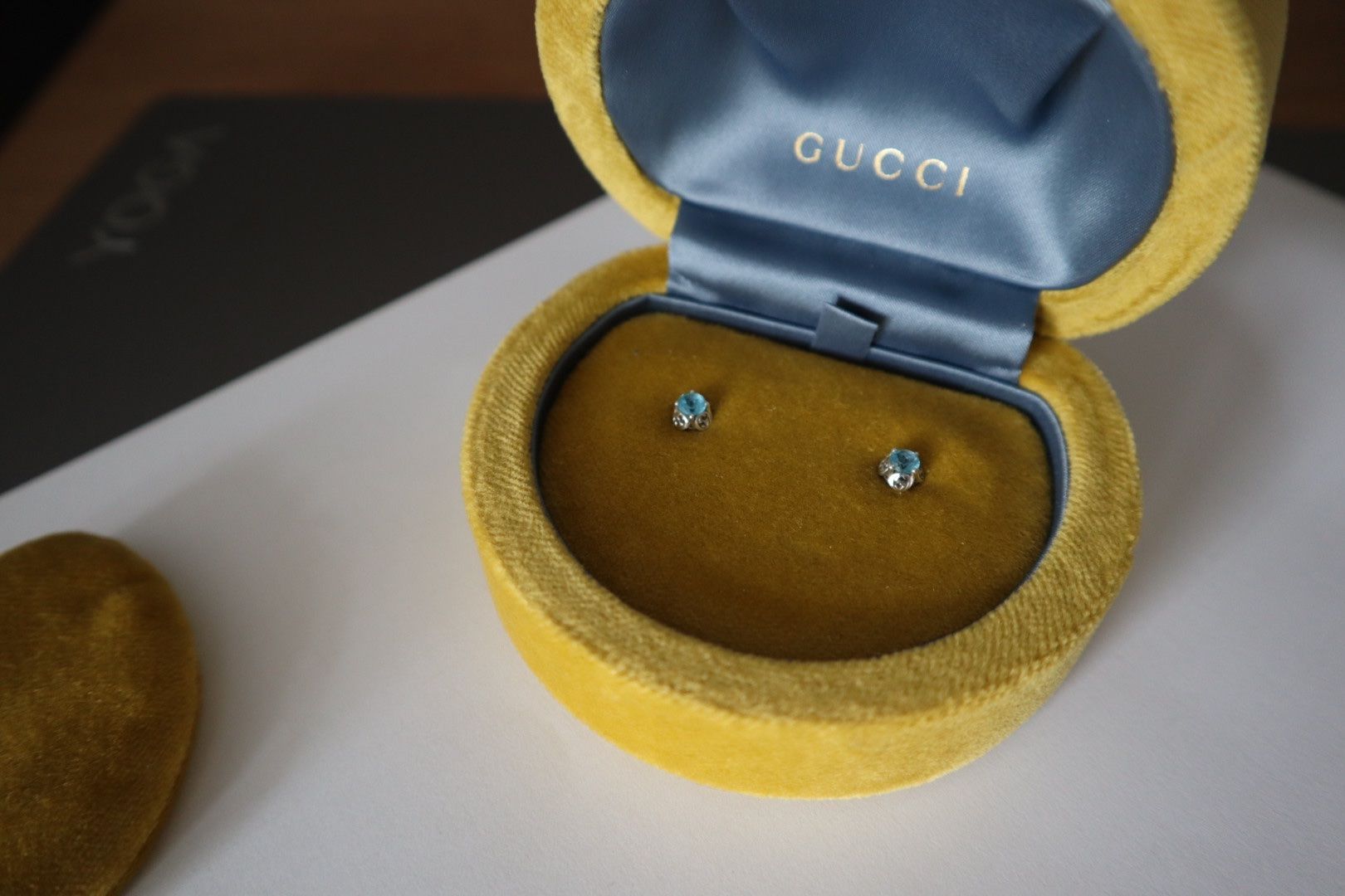 Gucci Orecchini pendenti & Orecchini a lobo: Gucci Ohrstecker 18 Karat Weissgold – Usato da Obfelden venduto da fio_yyv2 4