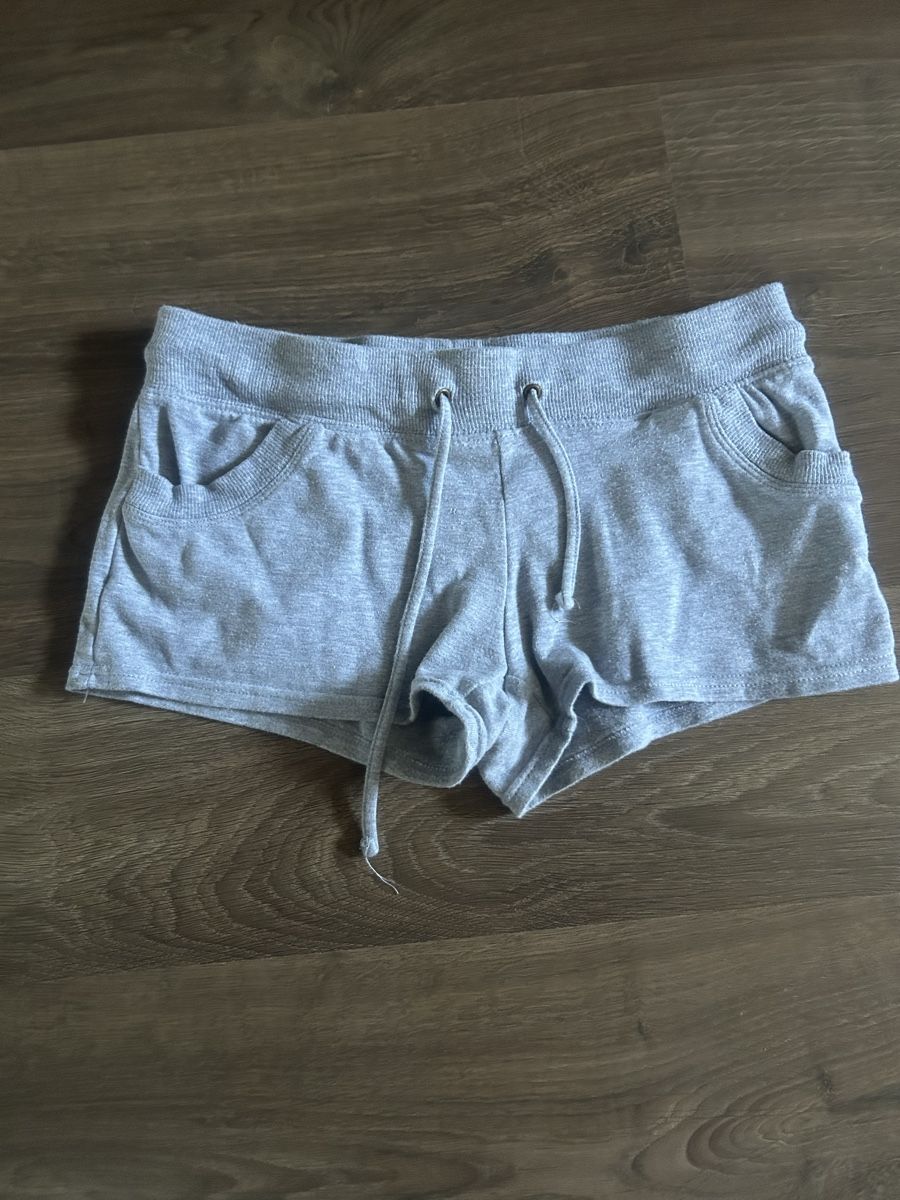 Negligees & Pigiami: Short sport ou intérieur  – Usato da Bôle venduto da sev_n85b