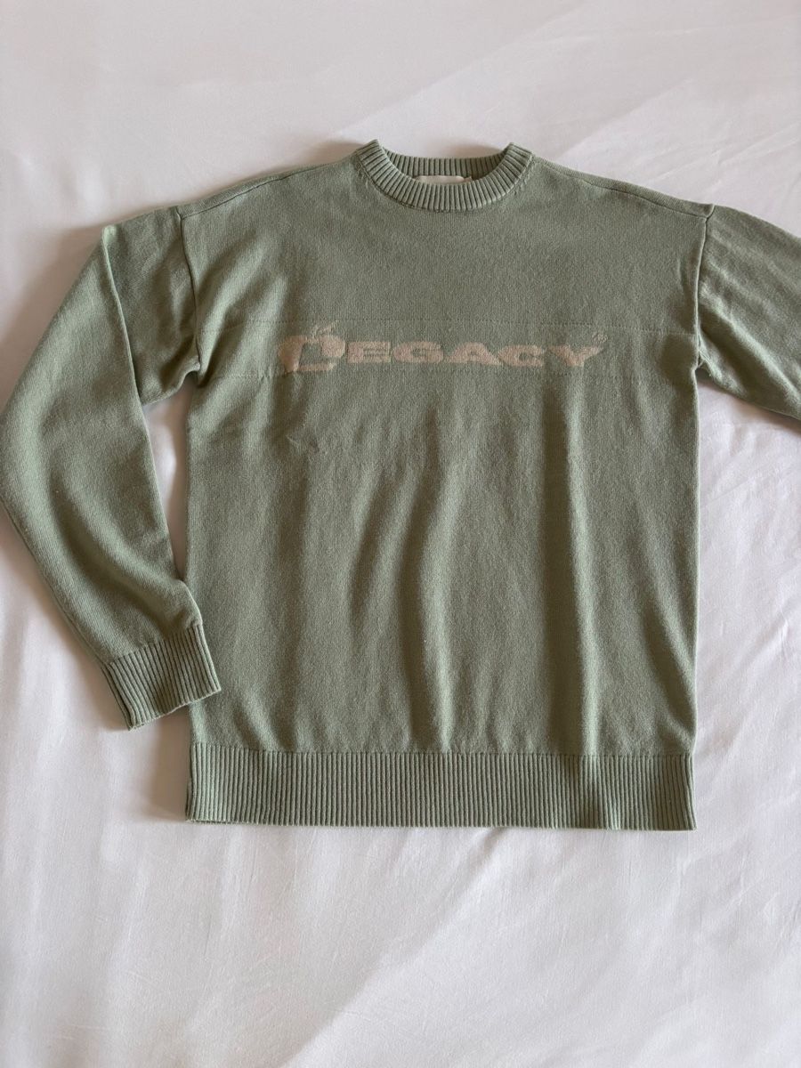 Pullover & Sweatshirts: Sweat-shirt Leagacy Studios – Neu (gemäss Beschreibung) aus Vouvry von sha_rk5q