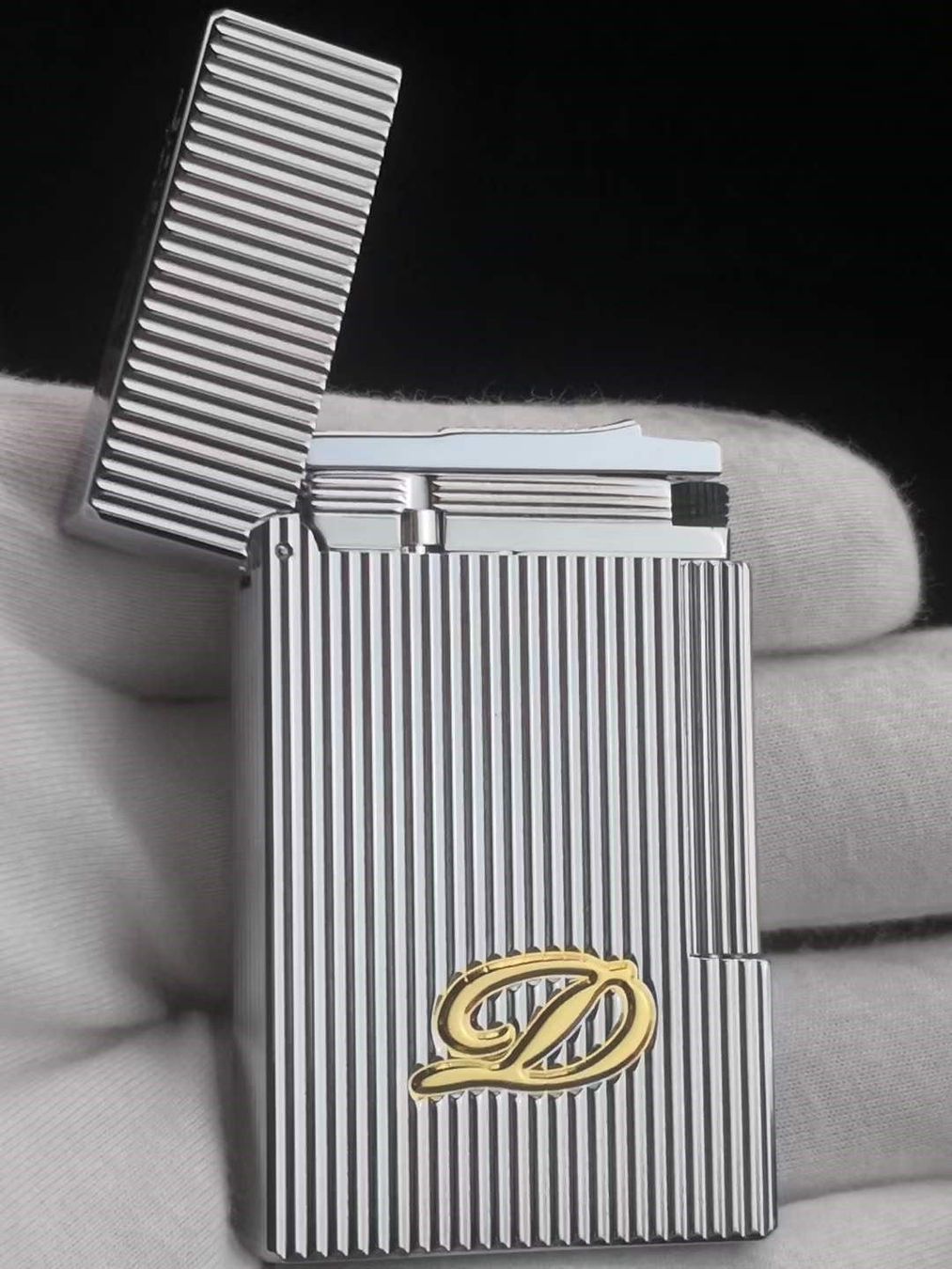 Accendini: Feuerzeg D Silver – Nuovo (secondo la descrizione) da Wängi venduto da elcigarro 1