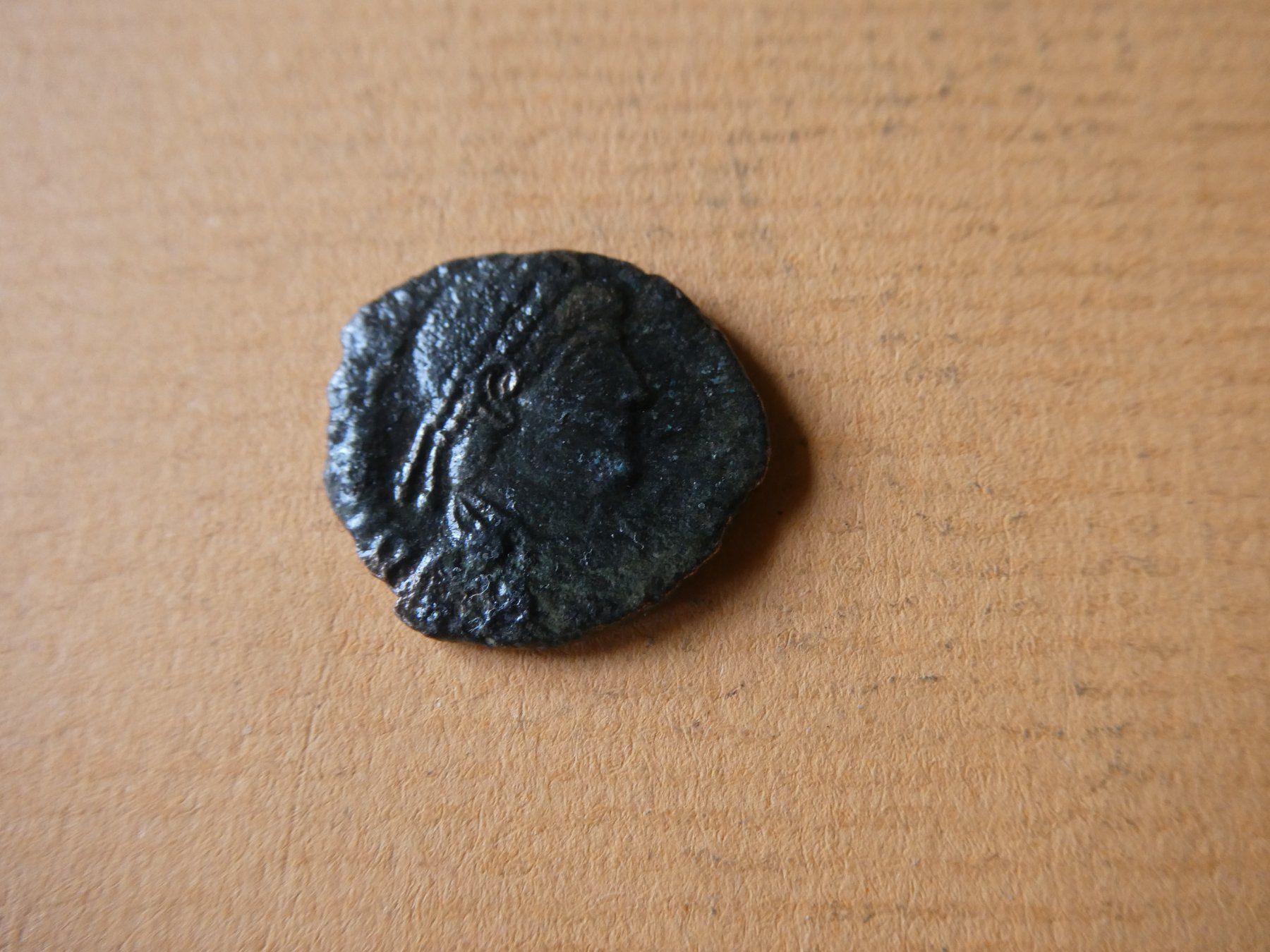 Alle Münzen: uralte Bronzemünze  16 mm     2.51 g – Gebraucht aus Hinterforst von Rohusri