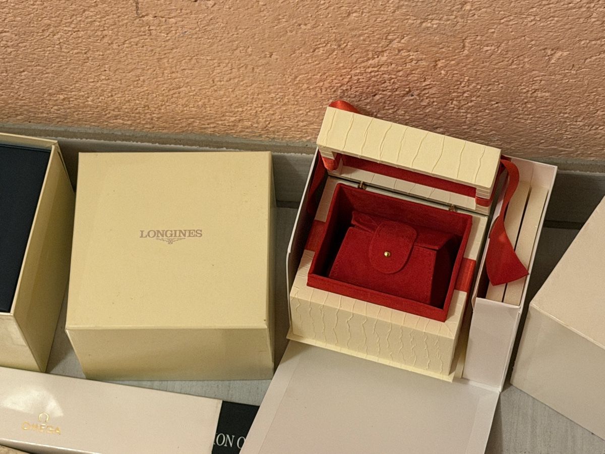 Omega Orologi: Liquidation boîtes à montres OMEGA – Usato da bassecourt venduto da LiN2004 5